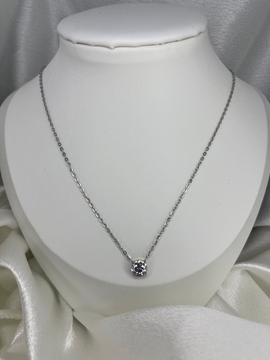 Collier Alli
