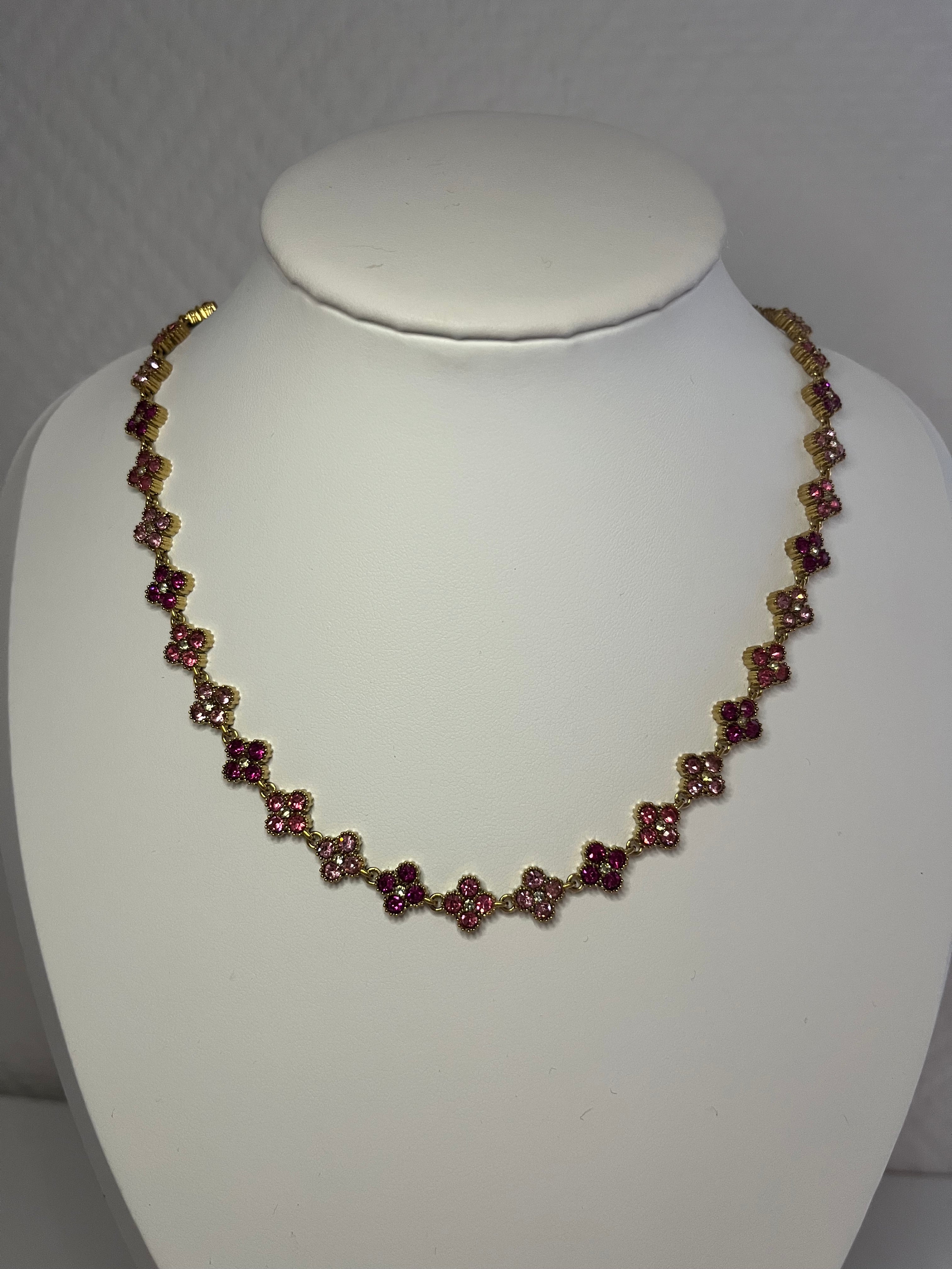 Collier Daisy rose